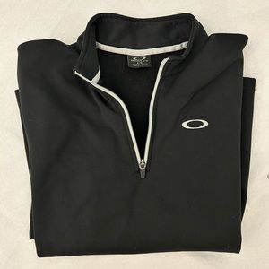 Men’s Oakley Black Pullover Zip Up Size L